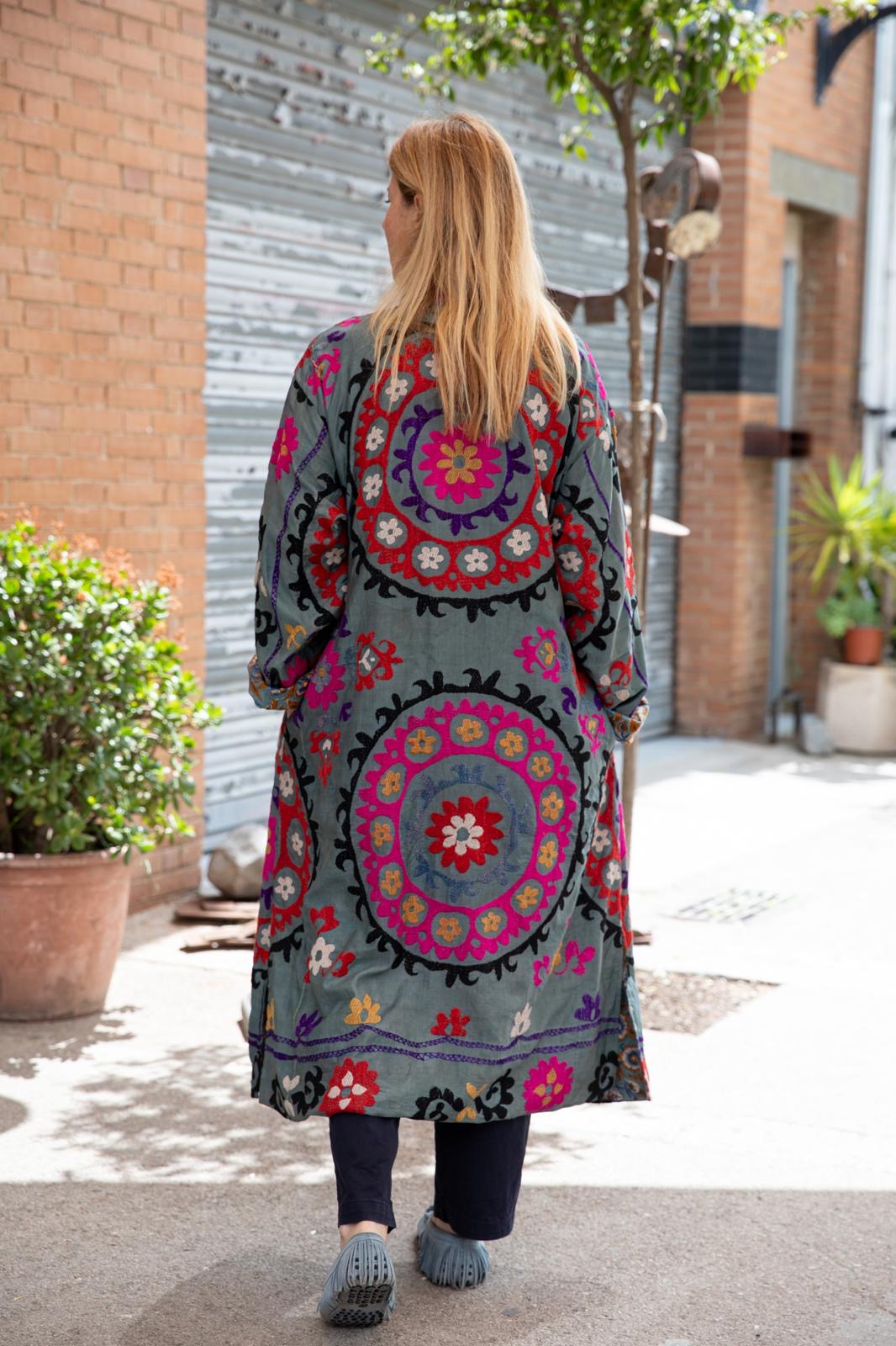 LONG VELVET SUZANI