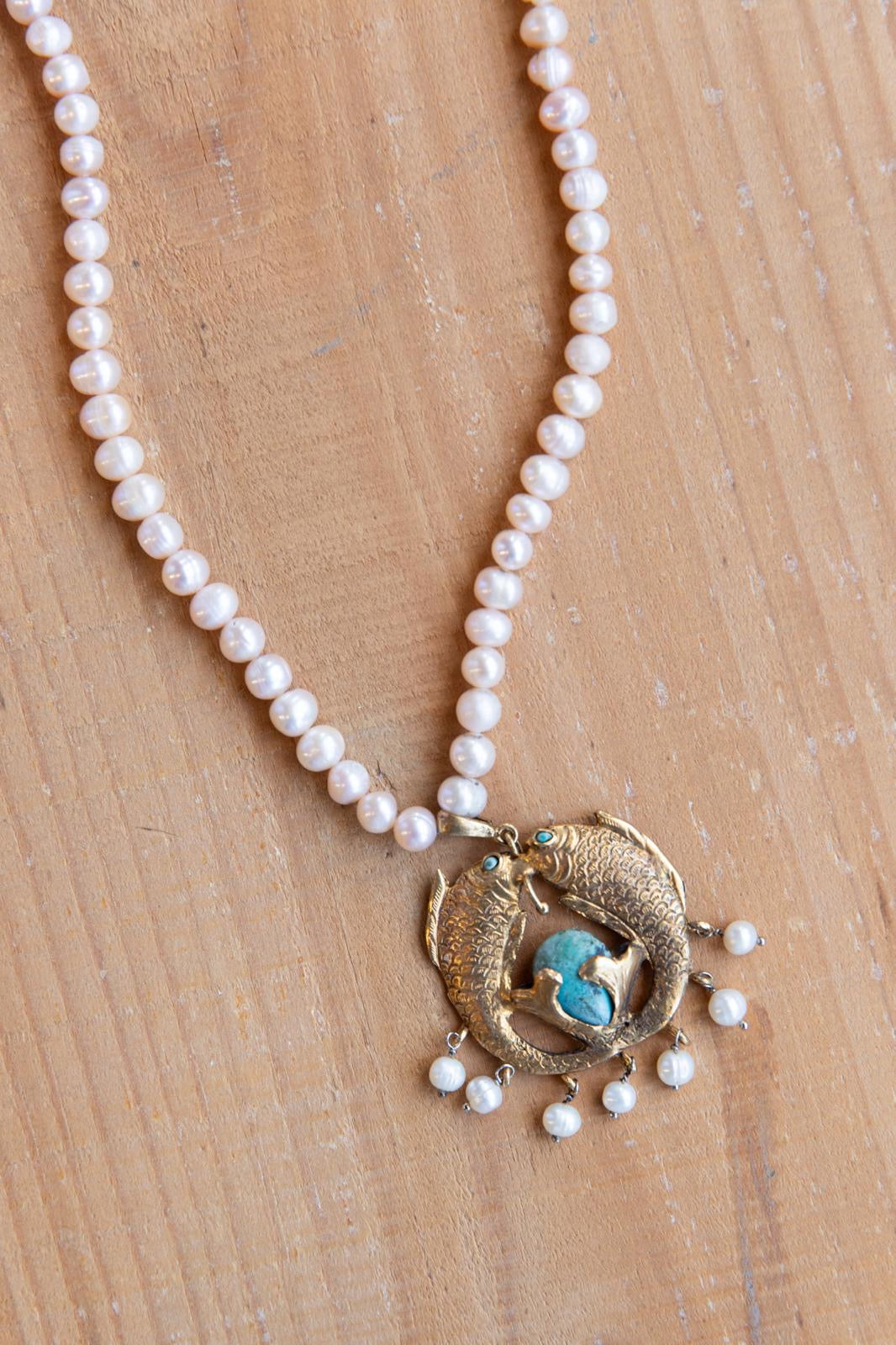 Pearl Necklace with fishes
