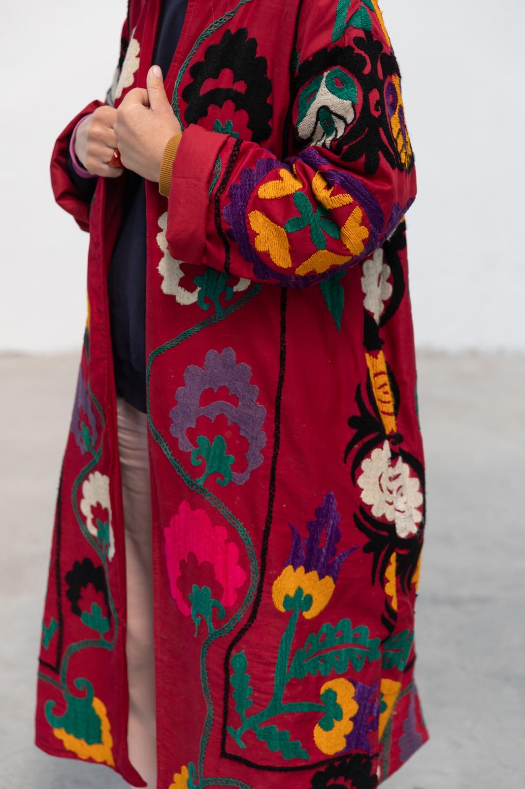 LONG SUZANI