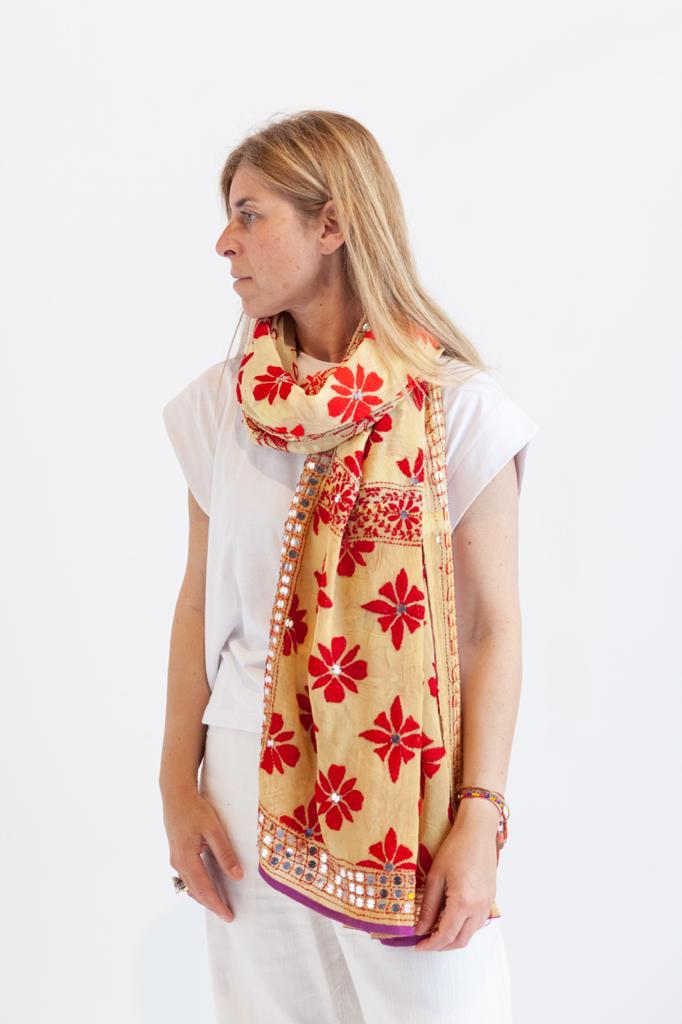 Shawl embroidered