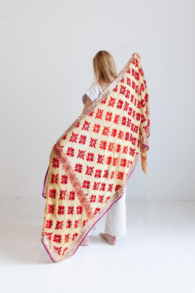 Shawl embroidered
