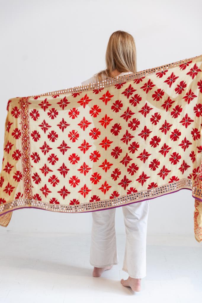 Shawl embroidered