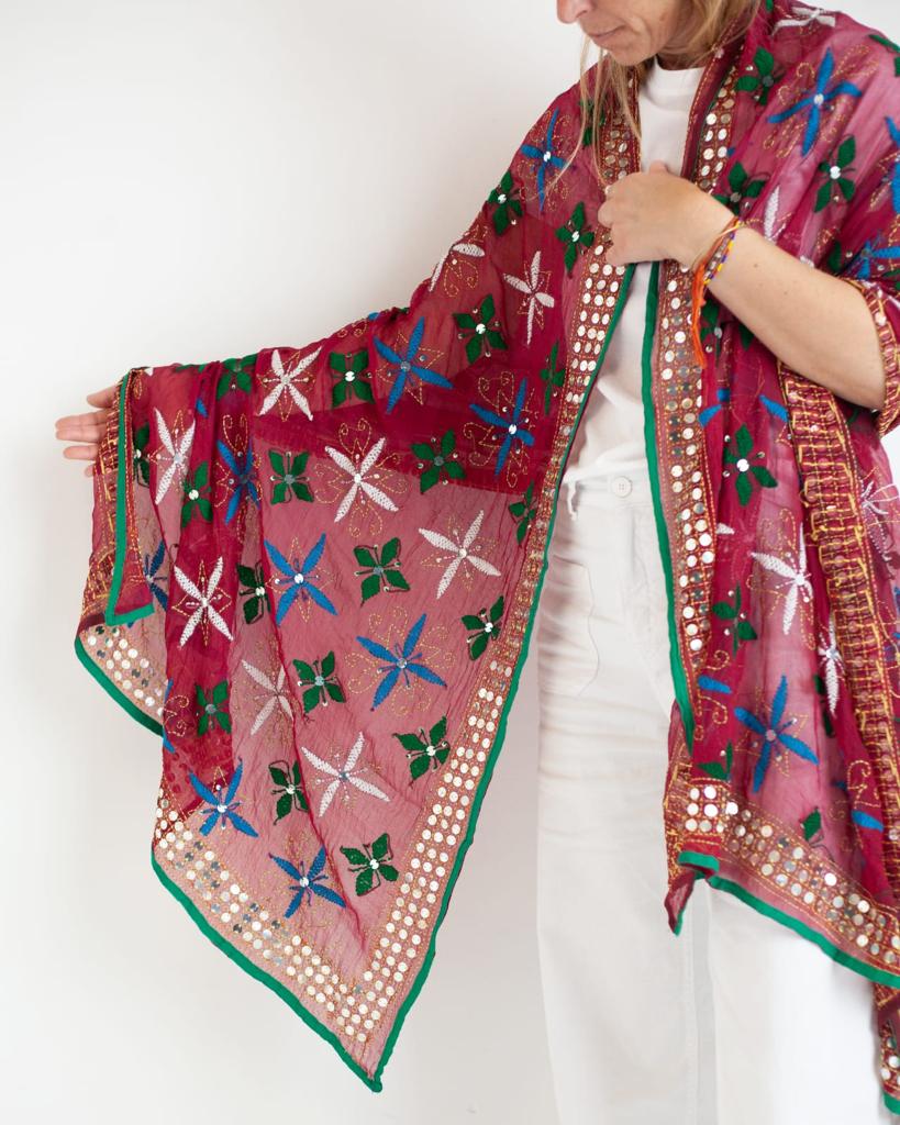 Shawl embroidered