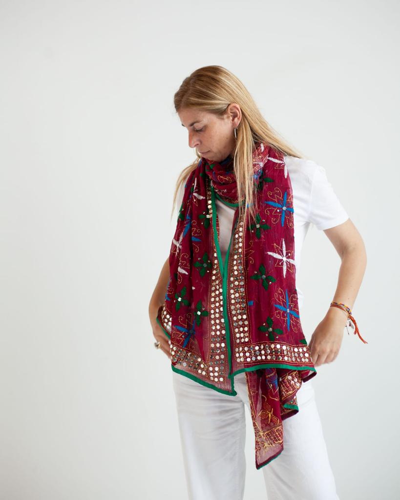 Shawl embroidered