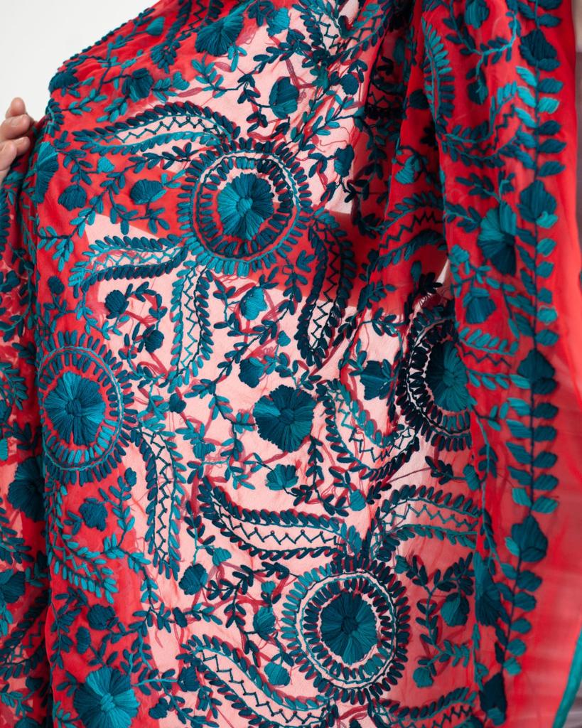 Shawl embroidered