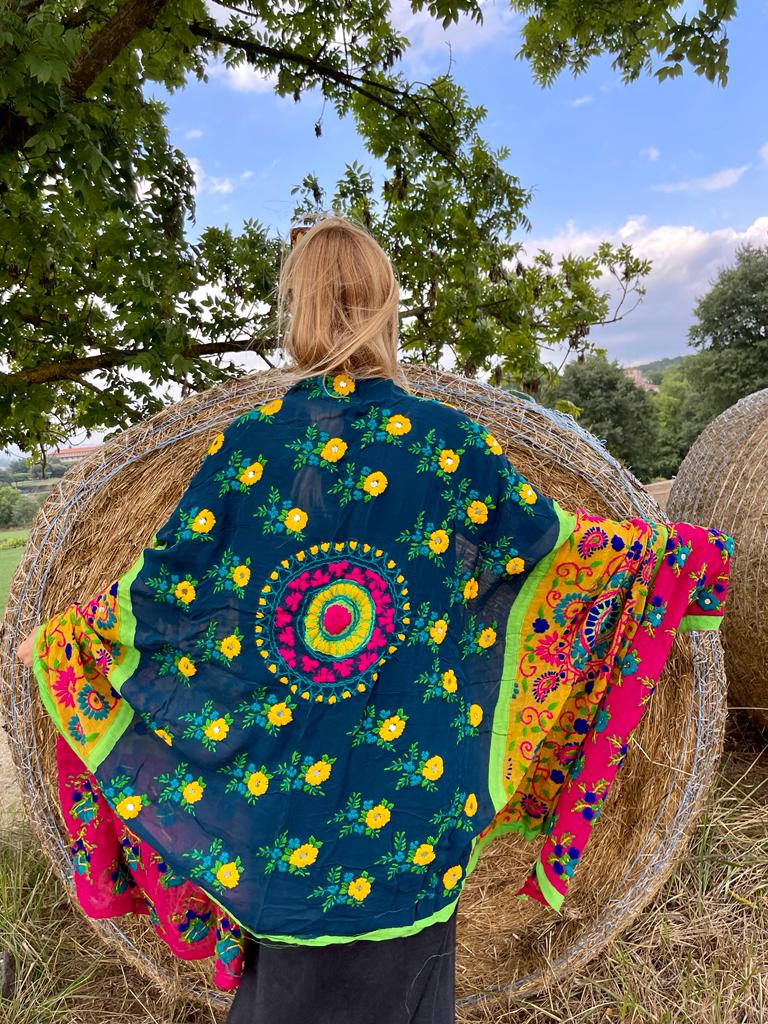 Shawl embroidered
