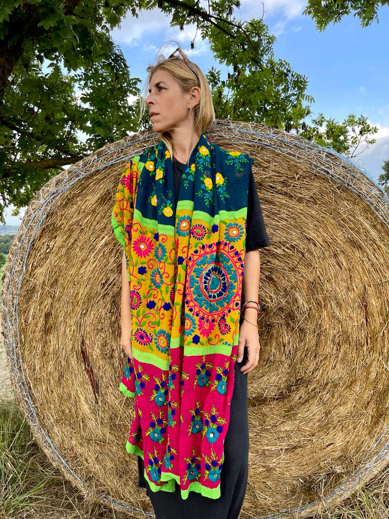 Shawl embroidered