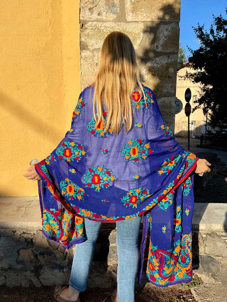Shawl embroidered