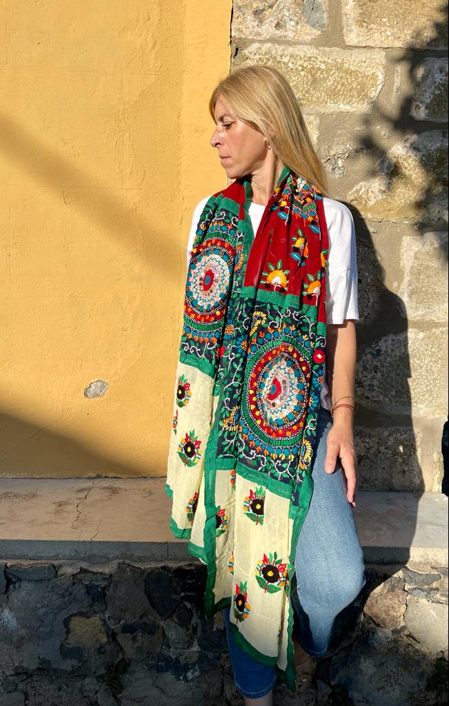 Shawl embroidered