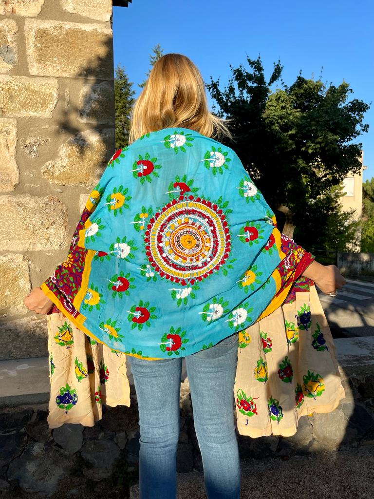 Shawl embroidered