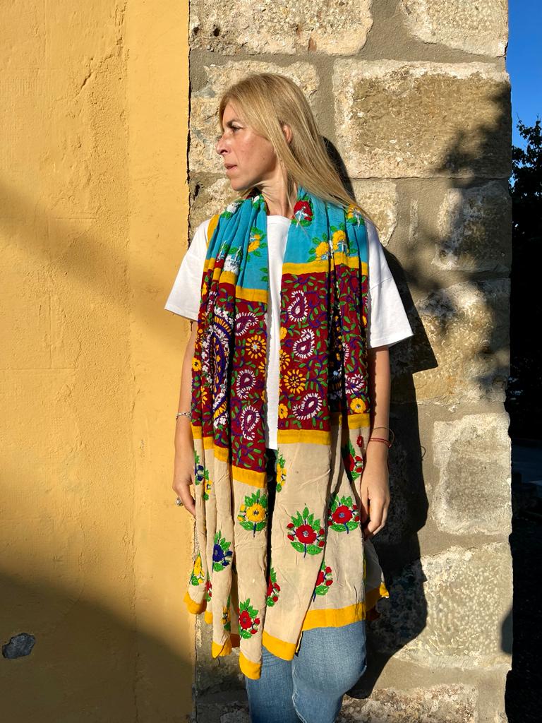 Shawl embroidered