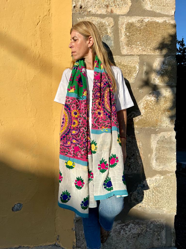 Shawl embroidered