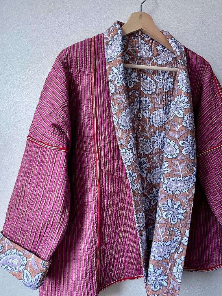 Quilted kimono reversible