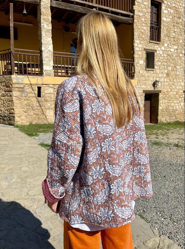 Quilted kimono reversible