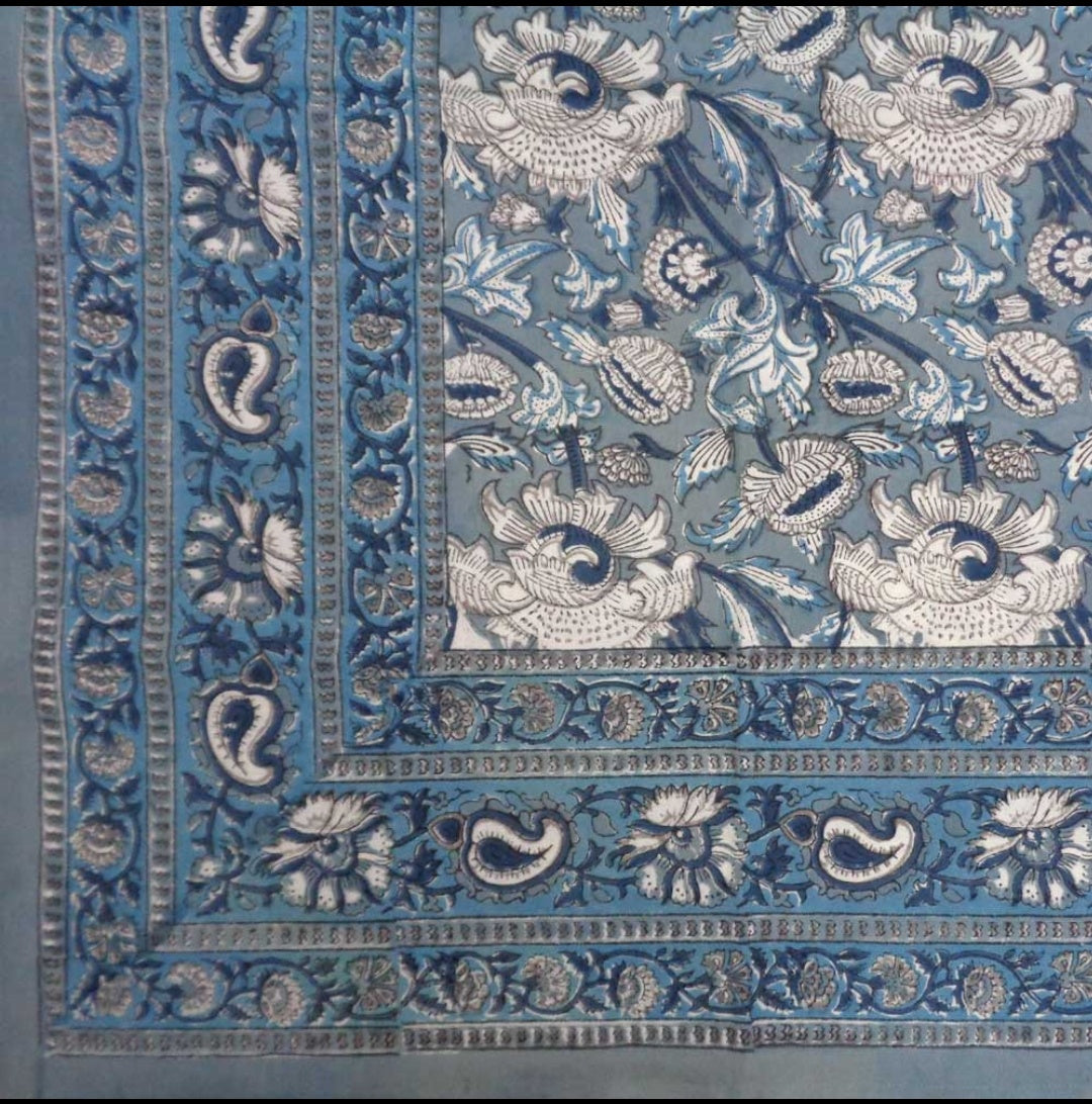 Block Print Table Cloth (150 cms X 150 cms. 4 comensales)