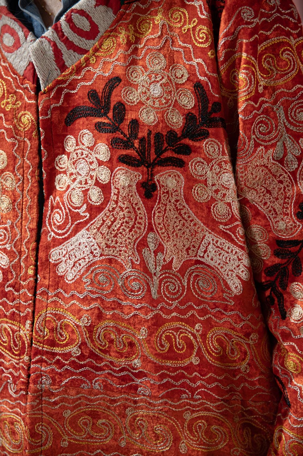LONG VELVET SUZANI