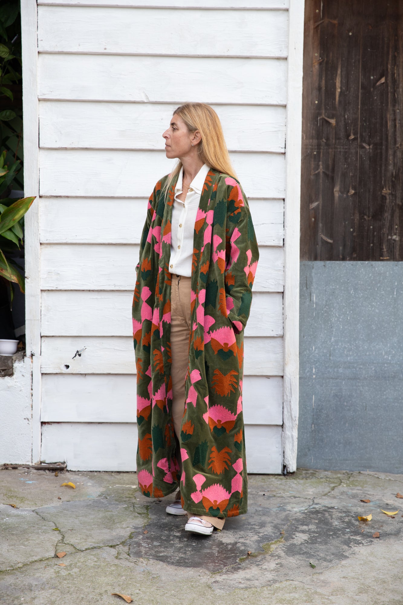 Velvet Embroidery Long Jacket