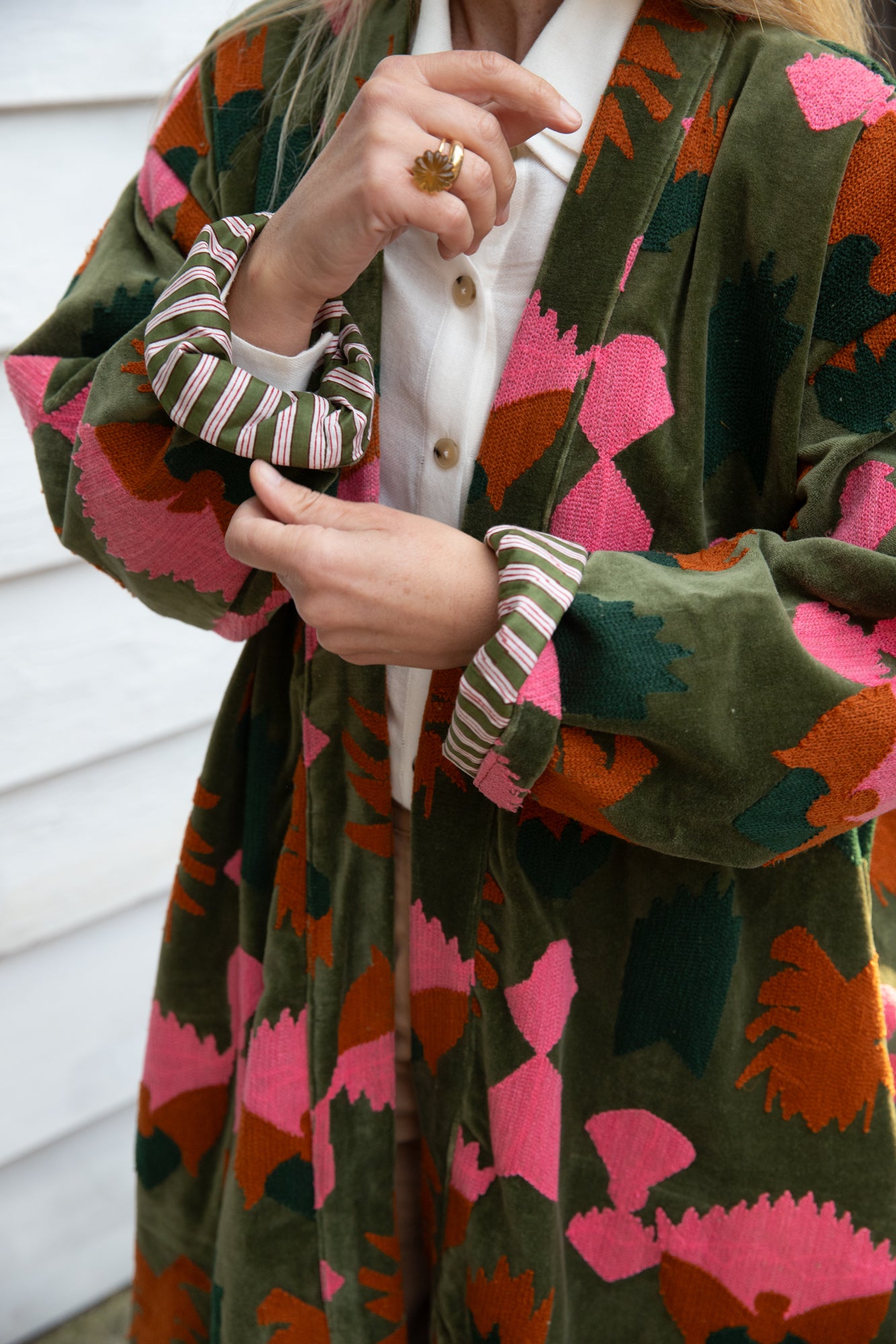 Velvet Embroidery Long Jacket