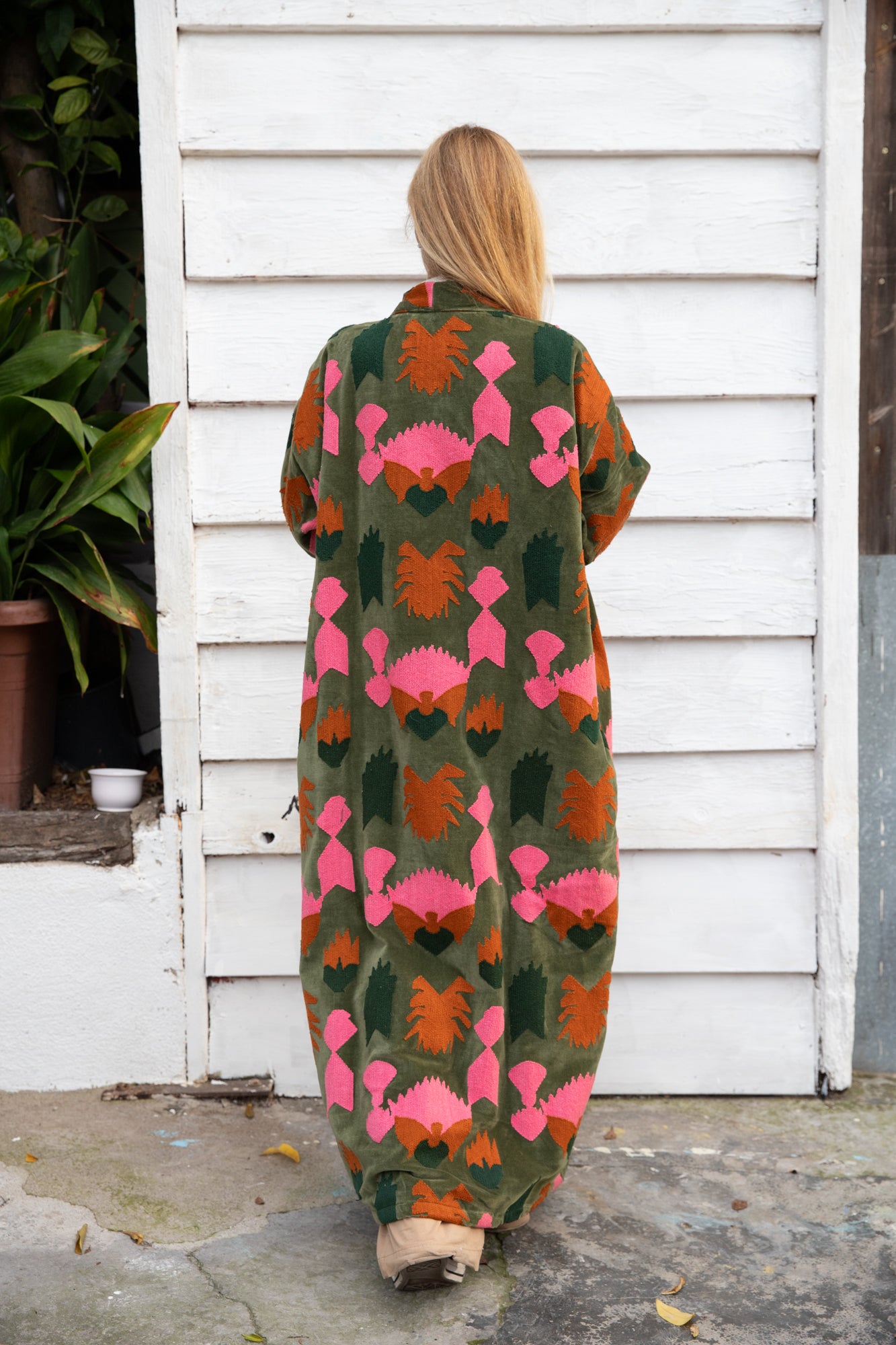 Velvet Embroidery Long Jacket