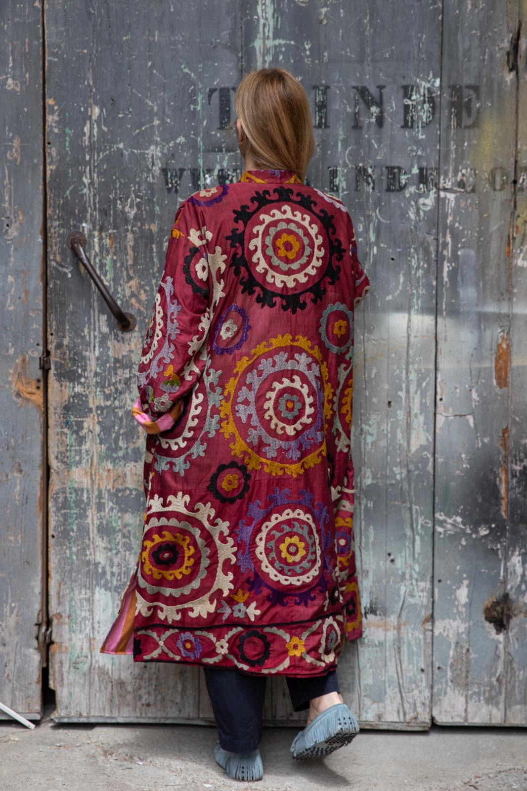 LONG VELVET SUZANI