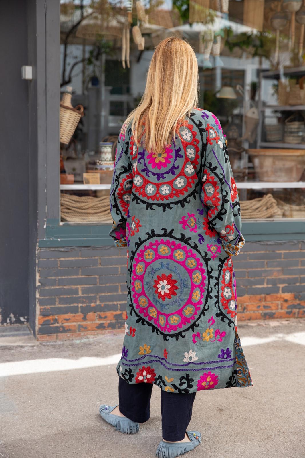 LONG VELVET SUZANI