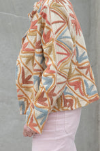 Carica l&#39;immagine nel visualizzatore di Gallery, Short Suzani Jacket

