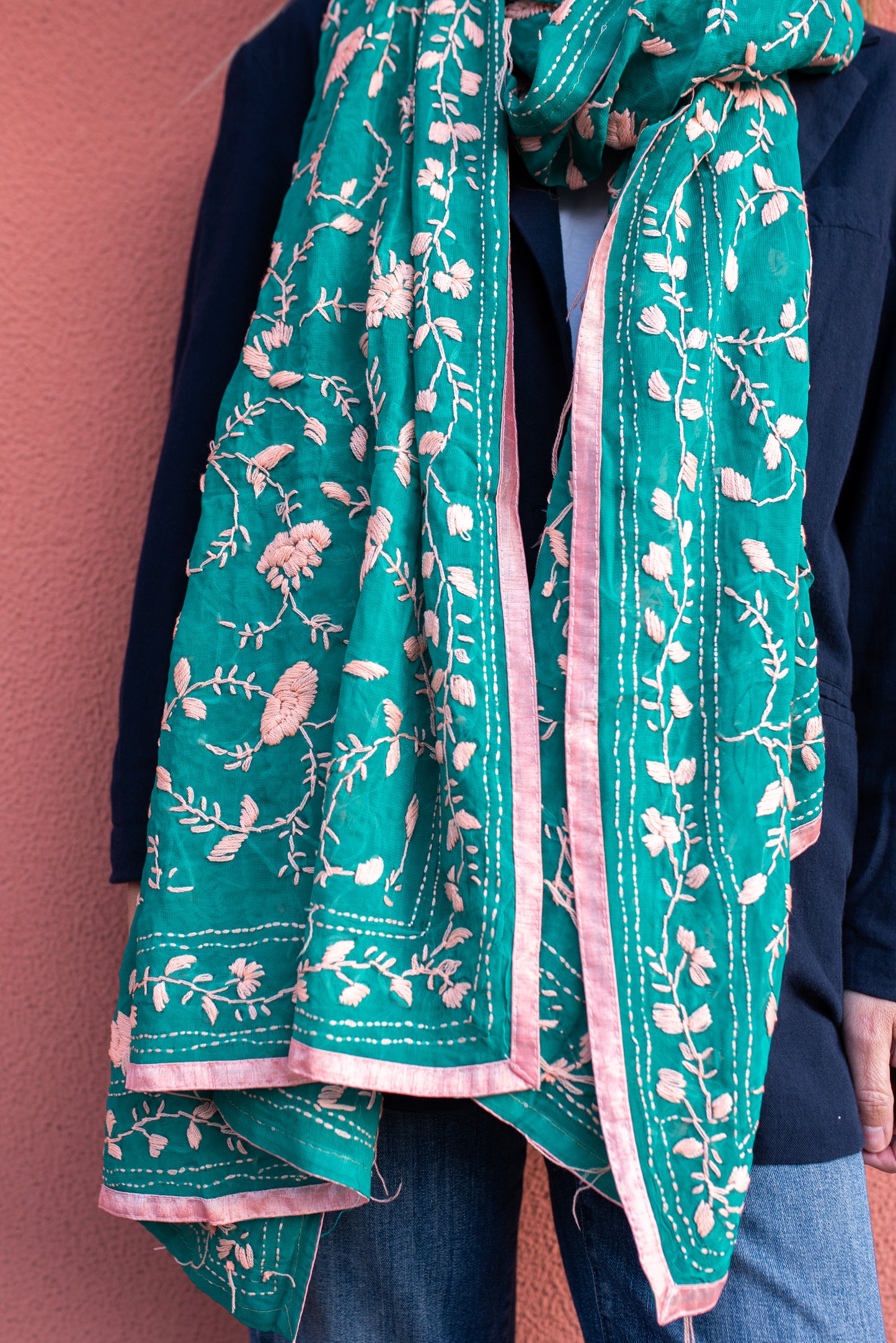 Shawl embroidered