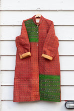 Charger l&#39;image dans la galerie, Saree quilted coat
