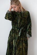 Load image into Gallery viewer, Meera Silk Velvet Coat
