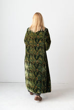 Load image into Gallery viewer, Meera Silk Velvet Coat
