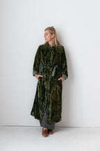 Load image into Gallery viewer, Meera Silk Velvet Coat
