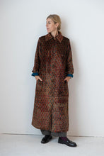 Load image into Gallery viewer, Meera Silk Velvet Coat
