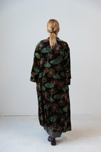 Load image into Gallery viewer, Meera Silk Velvet Kimono
