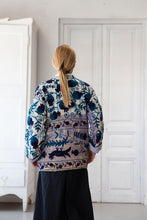 Cargar imagen en el visor de la galería, Kantha Embroidered Jacket
