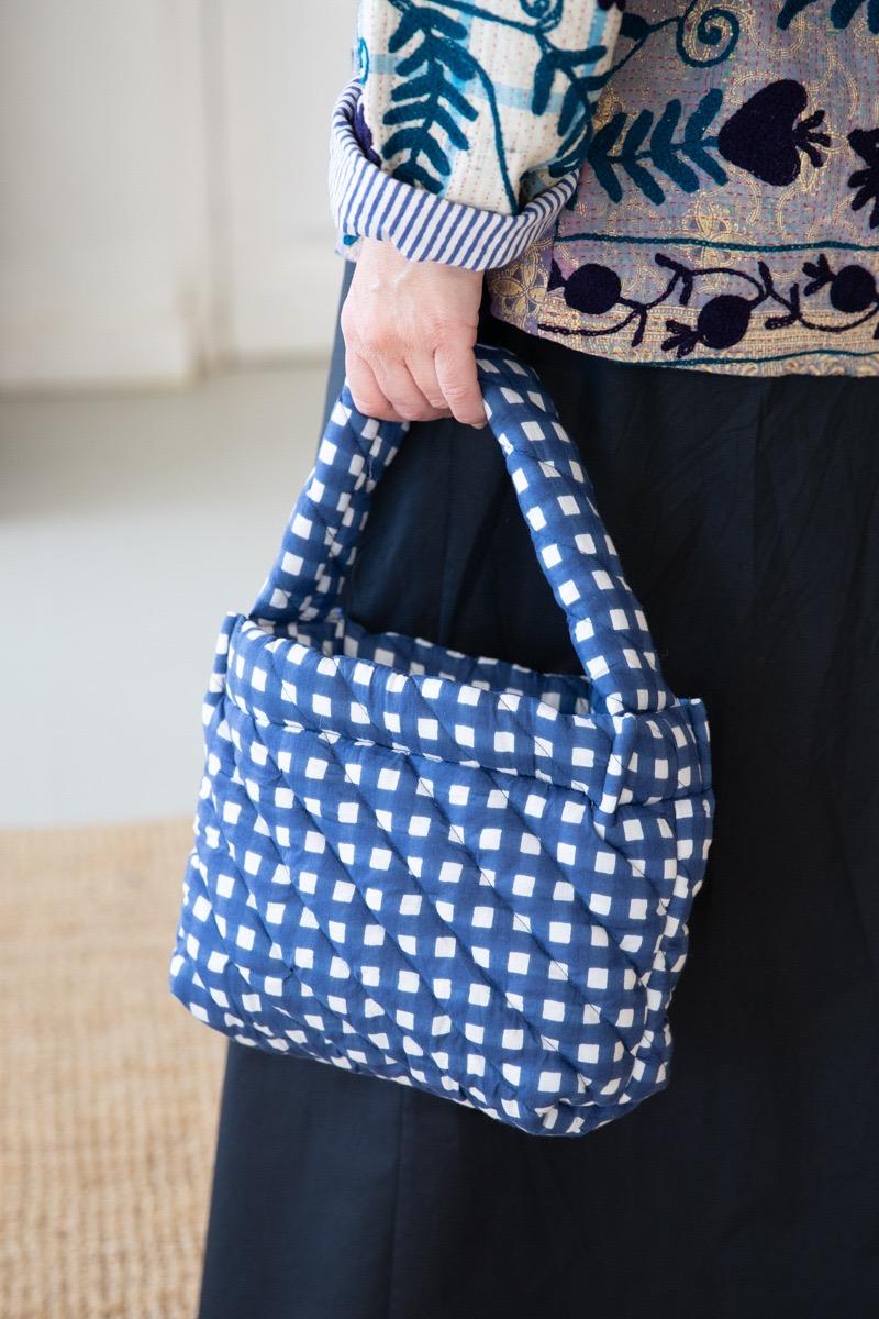 Quilted hand bag