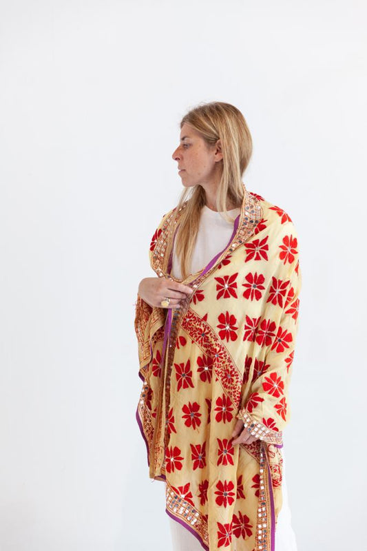 Shawl embroidered