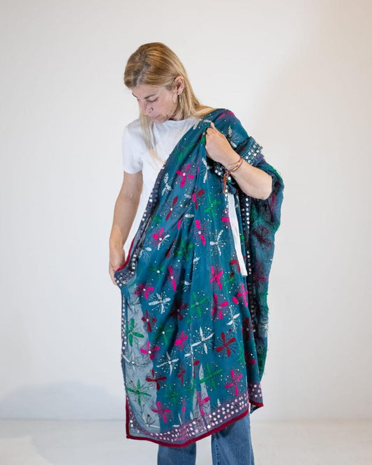 Shawl embroidered