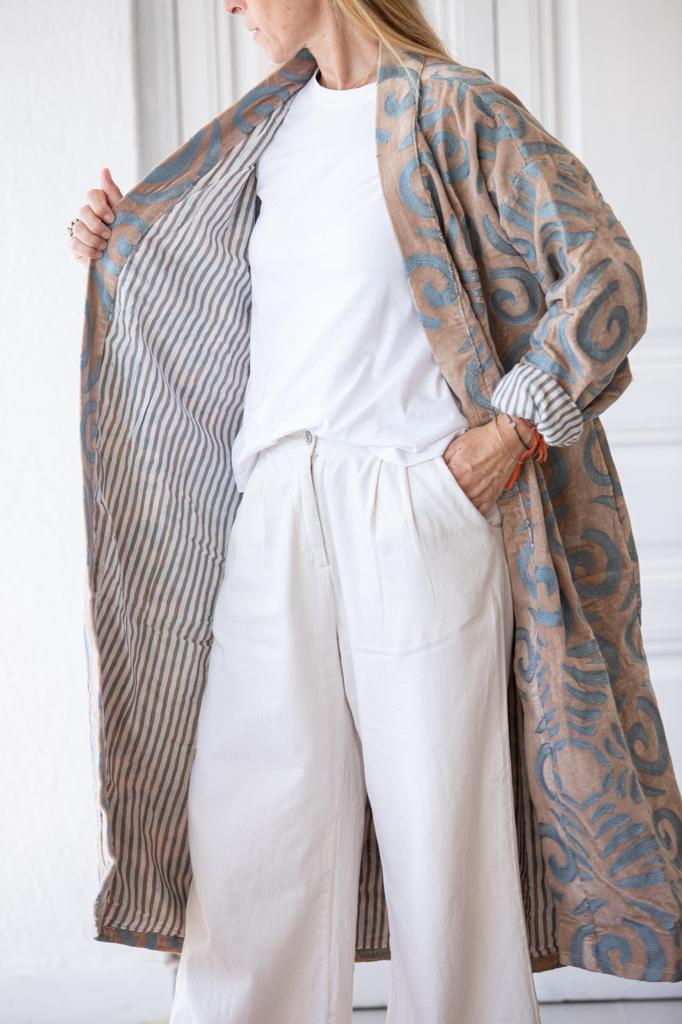 Embroidery long velvet Kimono