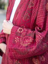 Carica l&#39;immagine nel visualizzatore di Gallery, Kimono Kantha vintage
