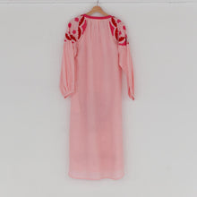 Cargar imagen en el visor de la galería, Kaftan Pink Dress
