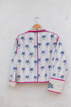 Carica l&#39;immagine nel visualizzatore di Gallery, New kantha patchwork jacket
