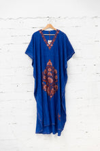 Load image into Gallery viewer, Long embroidered kaftan
