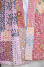 Carica l&#39;immagine nel visualizzatore di Gallery, KANTHA PATCHWORK JACKET
