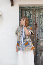 Carica l&#39;immagine nel visualizzatore di Gallery, Old kantha embroidered reversible Vest
