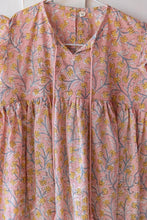 Charger l&#39;image dans la galerie, Sanjana pink kids dress
