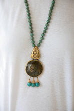 Charger l&#39;image dans la galerie, Antic Afghan glass and turquoise necklace
