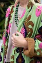 Charger l&#39;image dans la galerie, Green Capri cotton embroidered ikat kimono
