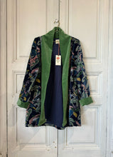 Carica l&#39;immagine nel visualizzatore di Gallery, Velvet Kimono Short
