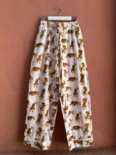 Load image into Gallery viewer, White tiger Cotton Pijama
