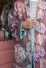 Carica l&#39;immagine nel visualizzatore di Gallery, Reversible old kantha Kimono
